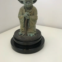 Sculpture en bronze Yoda de Star Wars