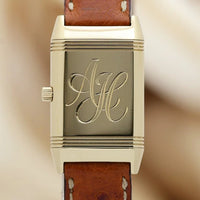 Montre Jaeger-LeCoultre Reverso Lady en or jaune 18 carats