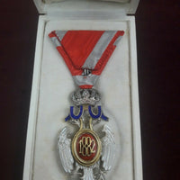 Médaille décoration Ordre Aigle Blanc Serbie