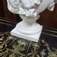 GRAND BUSTE EN BISCUIT DE FEMME