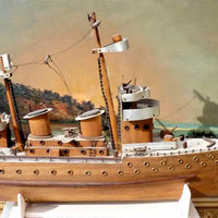 MAQUETTE DE BATEAU CUIRASSÉ 1914-1918