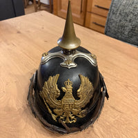 Casque à pointe (Pickelhaube / Spikehelmet) – Officier prussien semi-angulaire (1842-1860)