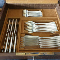 Coffret ménagère en argent massif minerve