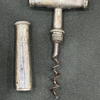 T39 – Lot de 6 anciens tire-bouchons avec étuis