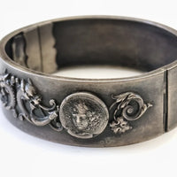 Bracelet argent massif décor chimère dragon