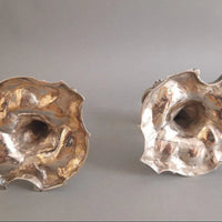Paire de bougeoirs en argent massif