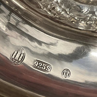 Paire de bougeoirs en argent