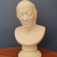 Buste en biscuit de Pierre Jean de Béranger