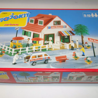 4 boîtes Majokit Majorette : n°7703, n°7702, n°7502 et n°7501