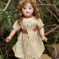 Ancienne Jolie Bleuette